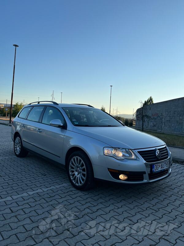 Volkswagen - Passat