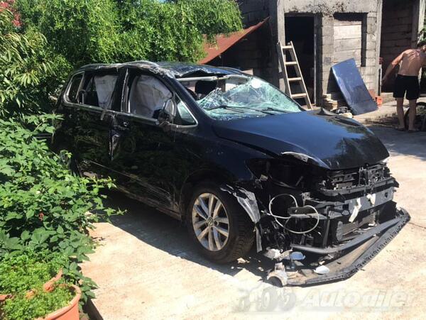 Volkswagen - Touran 16 in parts