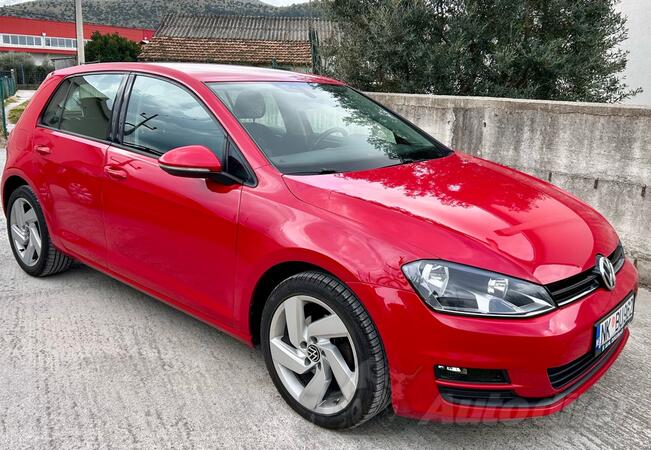 Volkswagen - Golf 7 - TSI