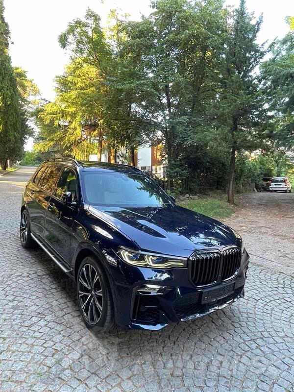 BMW - X7 M - X7 X-Drive