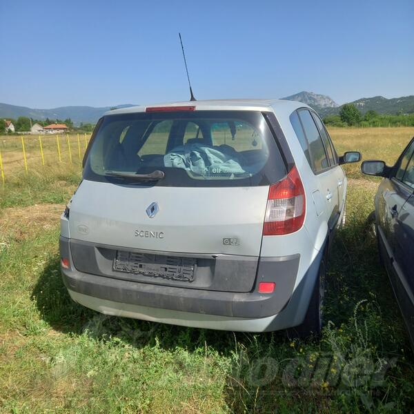 Renault - Scenic 1.9 in parts