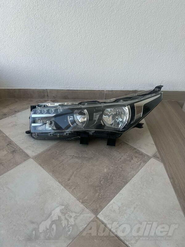 Left headlight for Toyota - Corolla    - 2014-2019