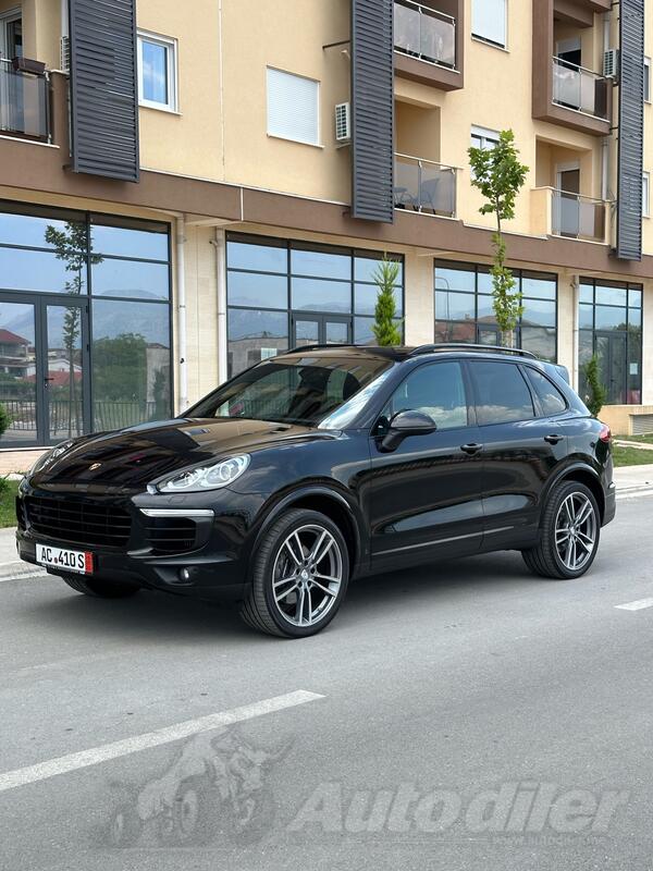 Porsche - Cayenne - Platinum Edition