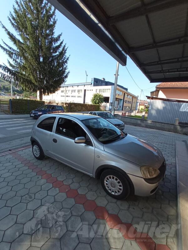 Opel - Corsa - 1.0b