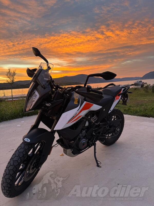 KTM - Adventure