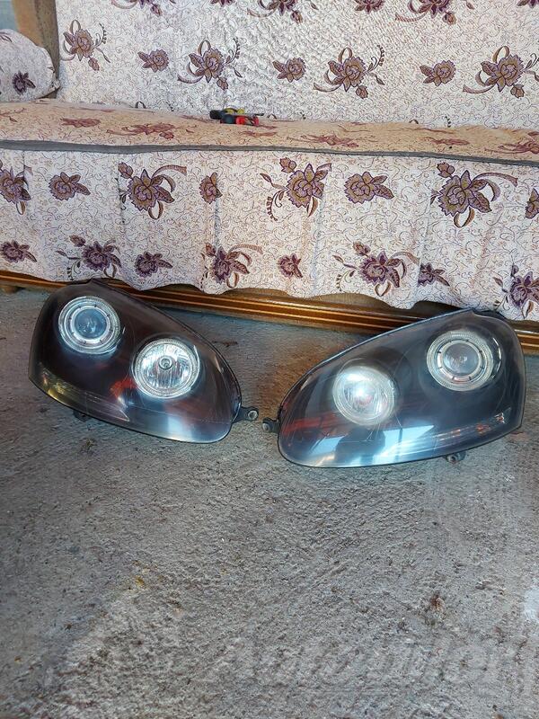 Both headlights for Volkswagen - Golf 5    - 2005