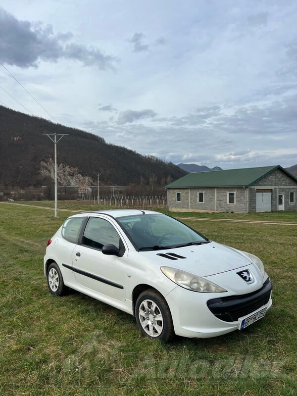 Peugeot - 206 plus - 1.4 HDi