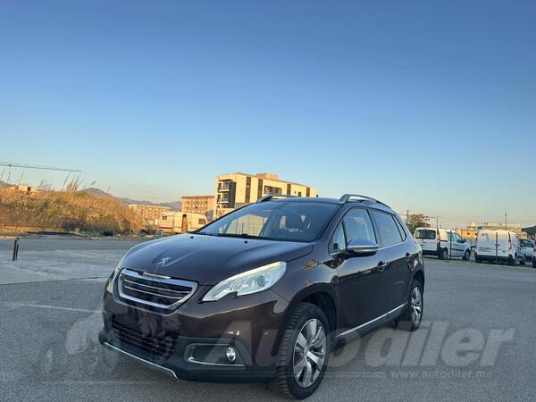 Peugeot - 2008 - AUTOMATIK 1.6 HDi