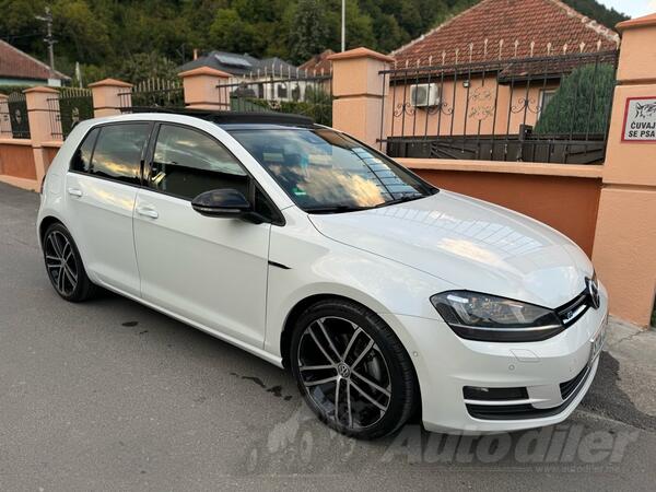 Volkswagen - Golf 7 - 1.6Tdi