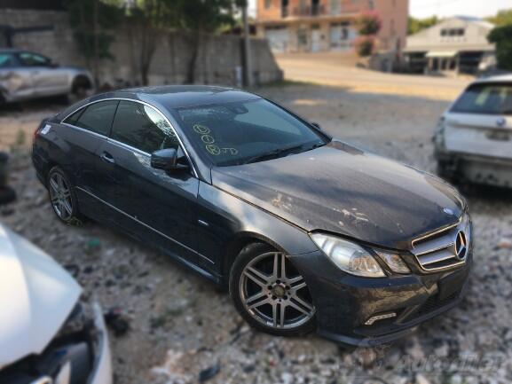 Mercedes Benz - E 350 W207 E-KLASA 350CDI in parts