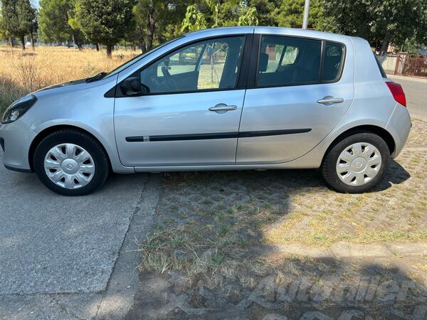 Renault - Clio - 1.5 DCI