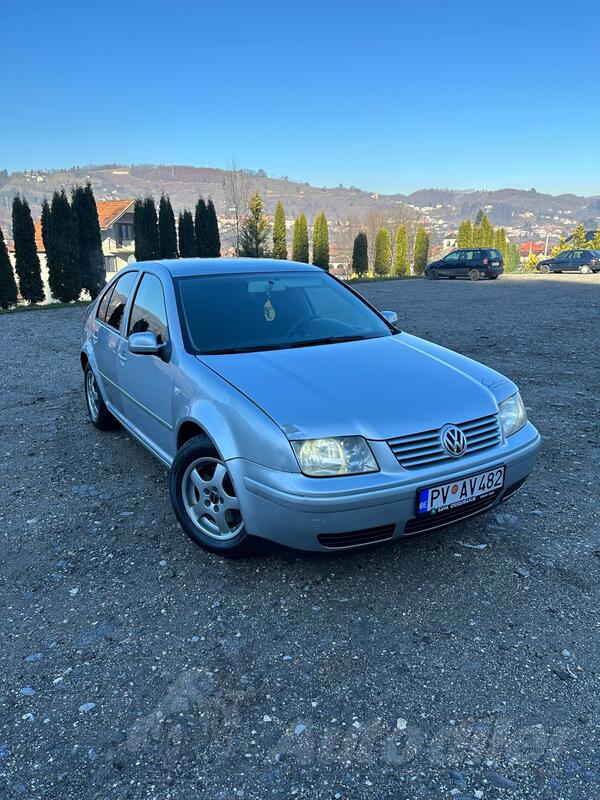 Volkswagen - Bora - 1.9 TDI