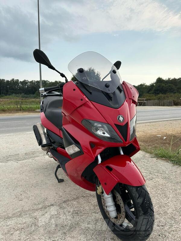 Gilera - Nexus 500
