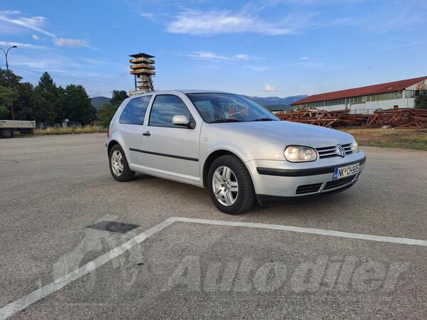 Volkswagen - Golf 4 - 1.6