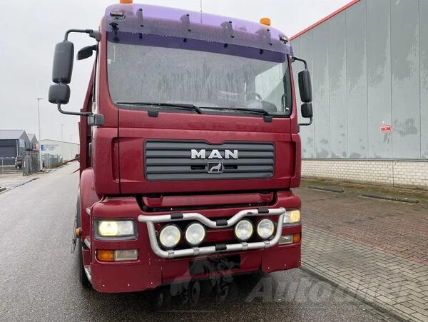 MAN - TGA 26.320 Ravna Platforma + Kran KENNIS