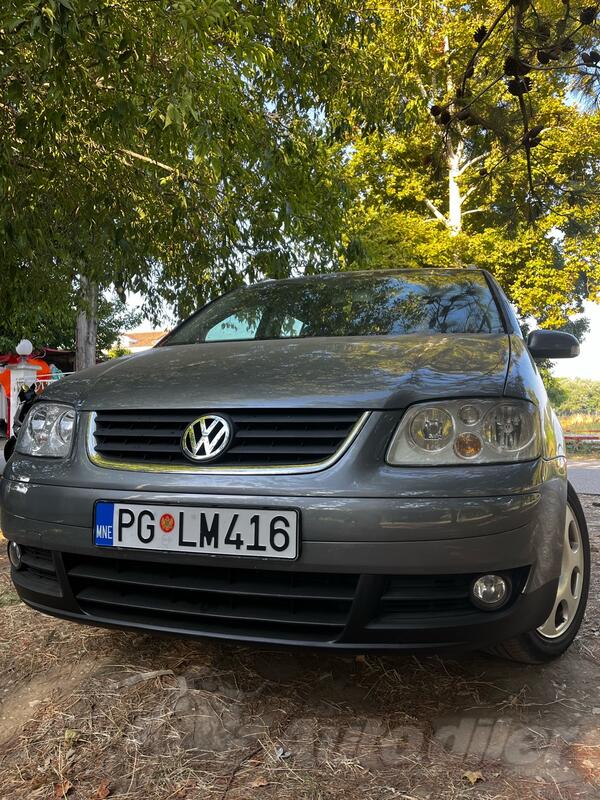 Volkswagen - Touran - 2.0 TDI