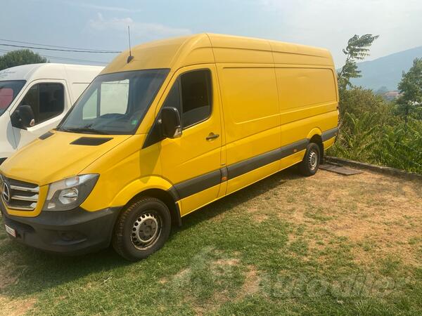 Mercedes Benz - Sprinter