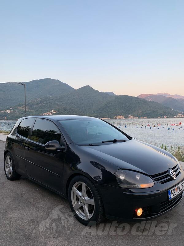 Volkswagen - Golf 5 - 2.0 TDI