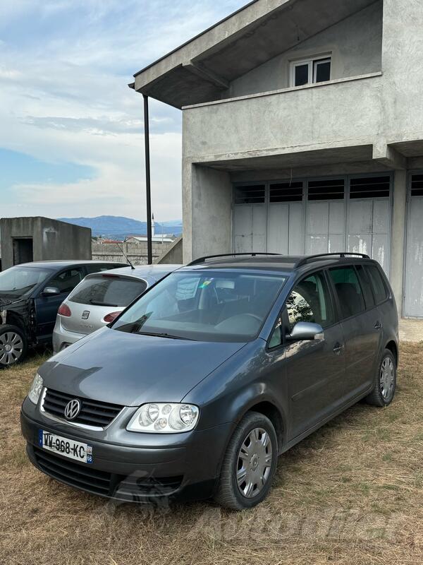 Volkswagen - Touran 1.9tdi  in parts