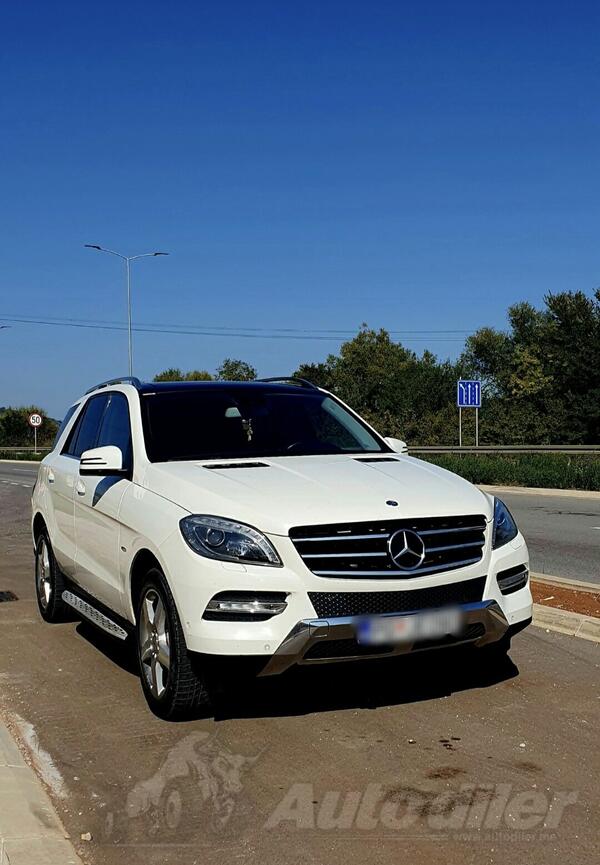 Mercedes Benz - ML 250 - 2200