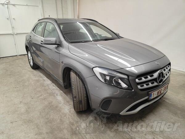 Mercedes Benz - GLA 200 - GLA 200 Automatik