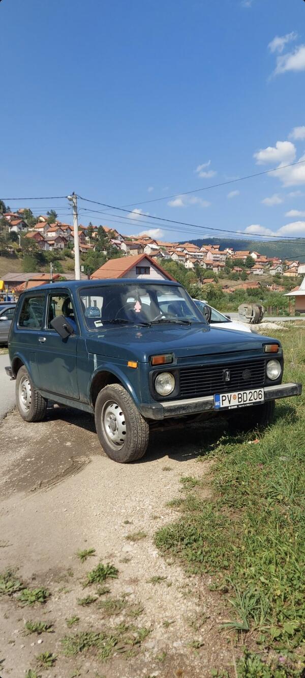 Lada - Niva - 1.7i