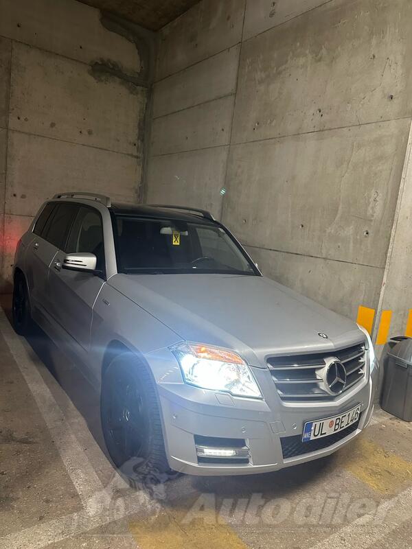 Mercedes Benz - GLK 220 - 220