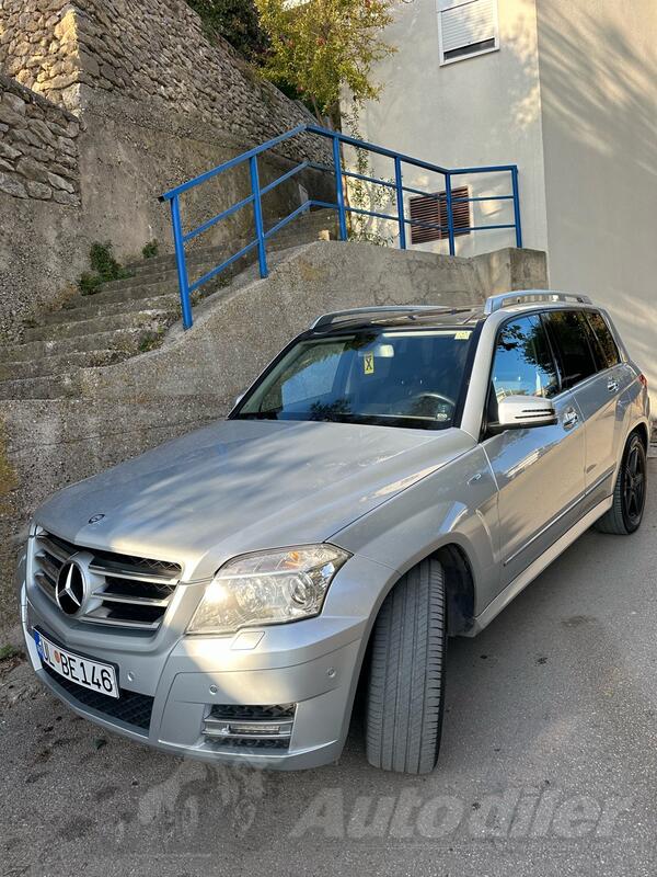 Mercedes Benz - GLK 220 - 220