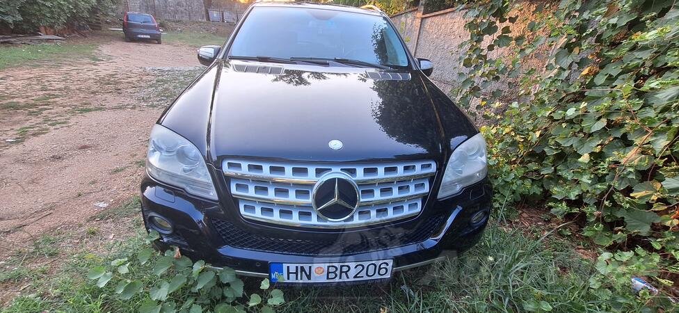 Mercedes Benz - ML 350