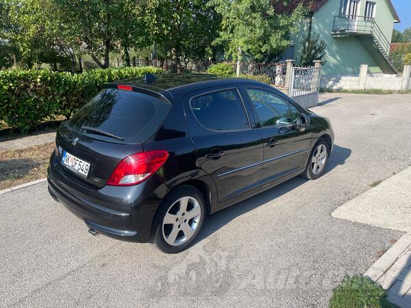 Peugeot - 207 - 1.6 HDi