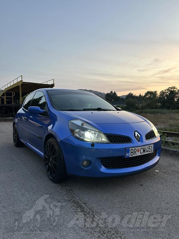 Renault - Clio - RS 197