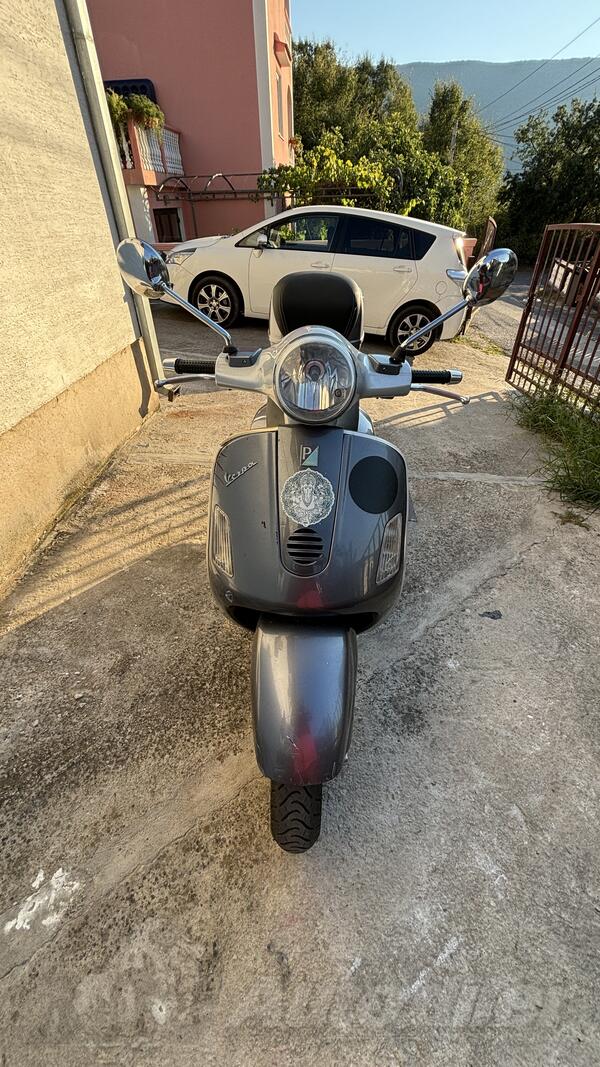 Vespa - GT200