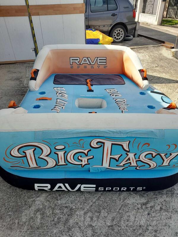 Towable tube RAVE SPORTS