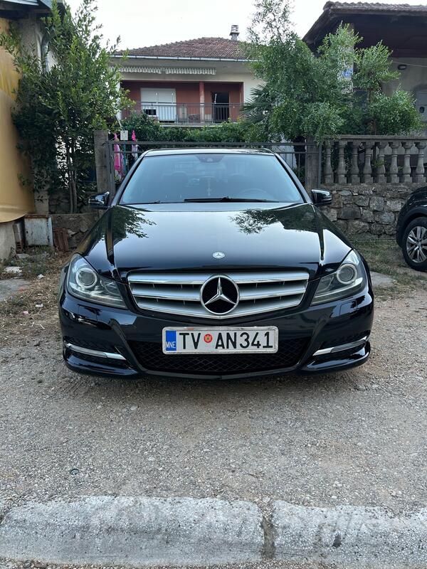 Mercedes Benz - C 220 - 2.2