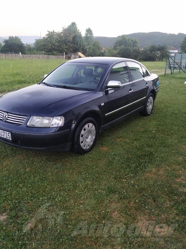 Volkswagen - Passat