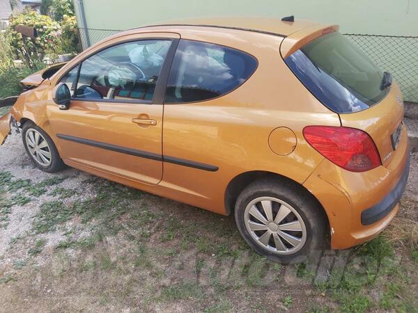 Peugeot - 207 1.4 in parts