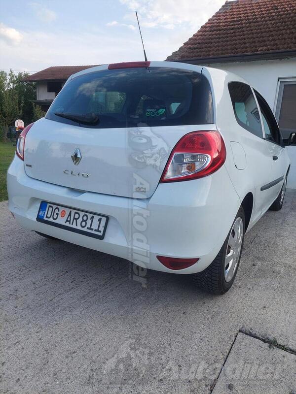 Renault - Clio - 1.5 dci