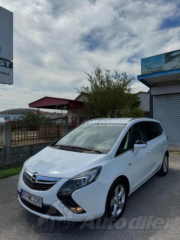 Opel - Zafira - 2.0