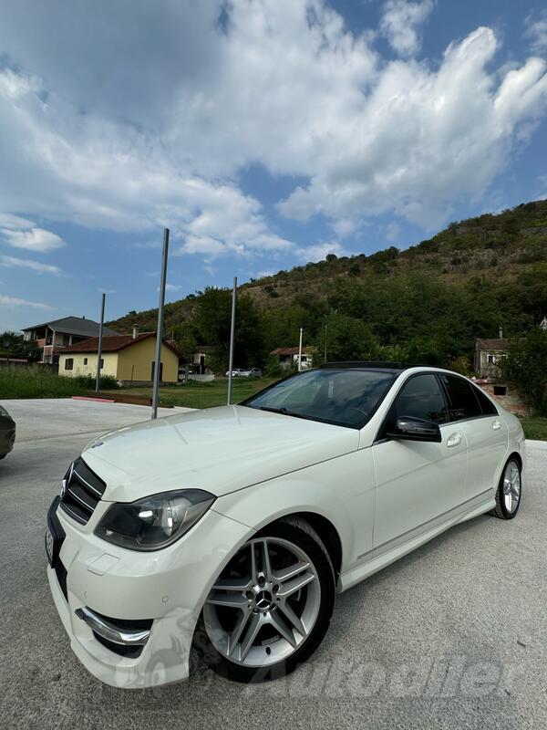 Mercedes Benz - C 200 - AMG