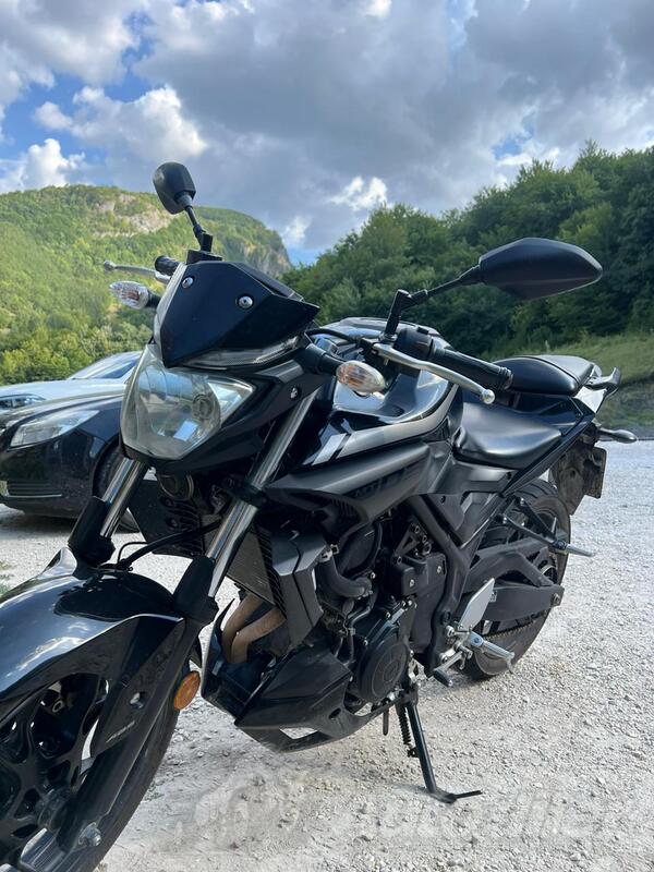 Yamaha - Mt-03