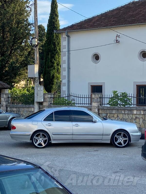 Mercedes Benz - E 270 - E270 CDI