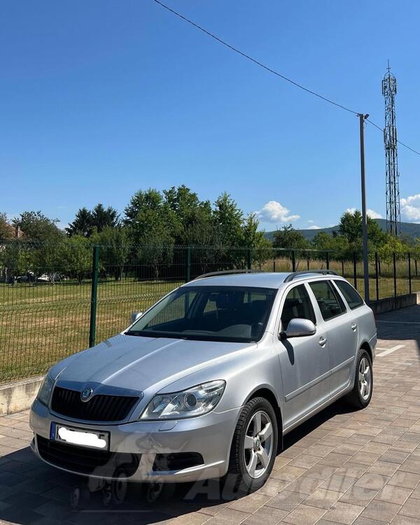 Škoda - Octavia - 1.6