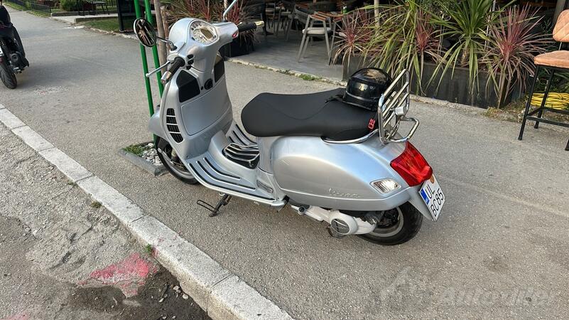 Vespa - gts 250ie