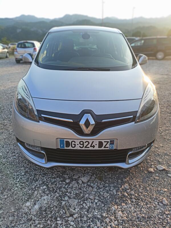 Renault - Scenic - 1.5 dci