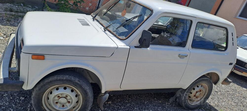 Lada - Niva - 1.7 b