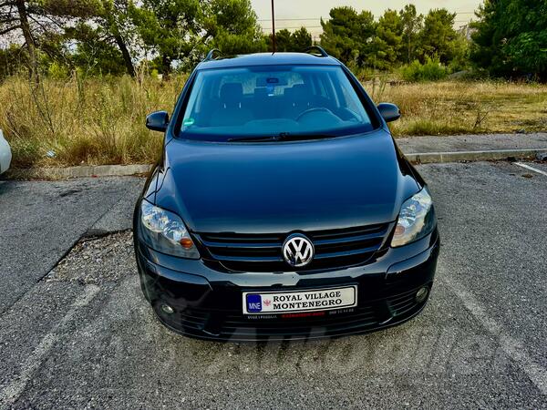 Volkswagen - Golf Plus - 2.0 tdi BMM 8V UNITED