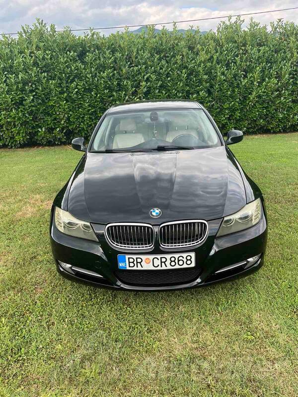 BMW - 318 - 318