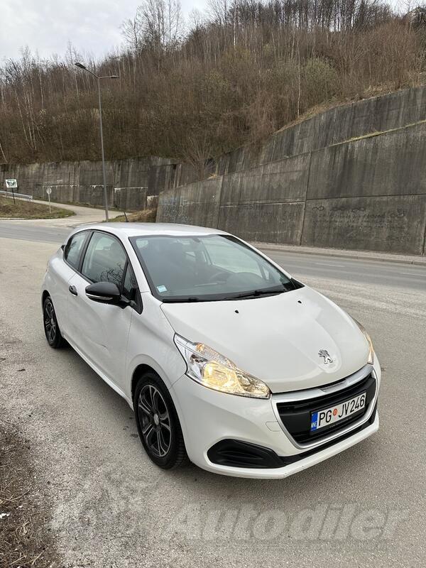 Peugeot - 208 - 1.6 blueHdi