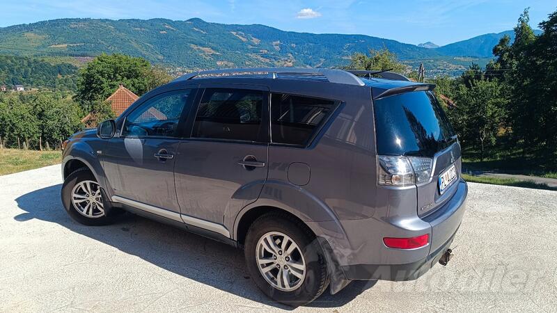 Mitsubishi - Outlander - 2.0 DI