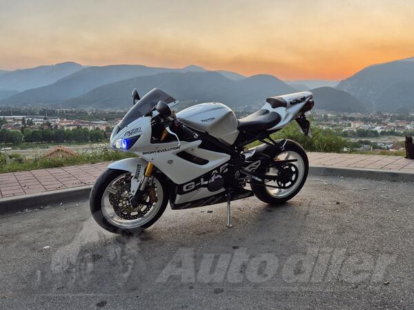 Triumph - Daytona 675